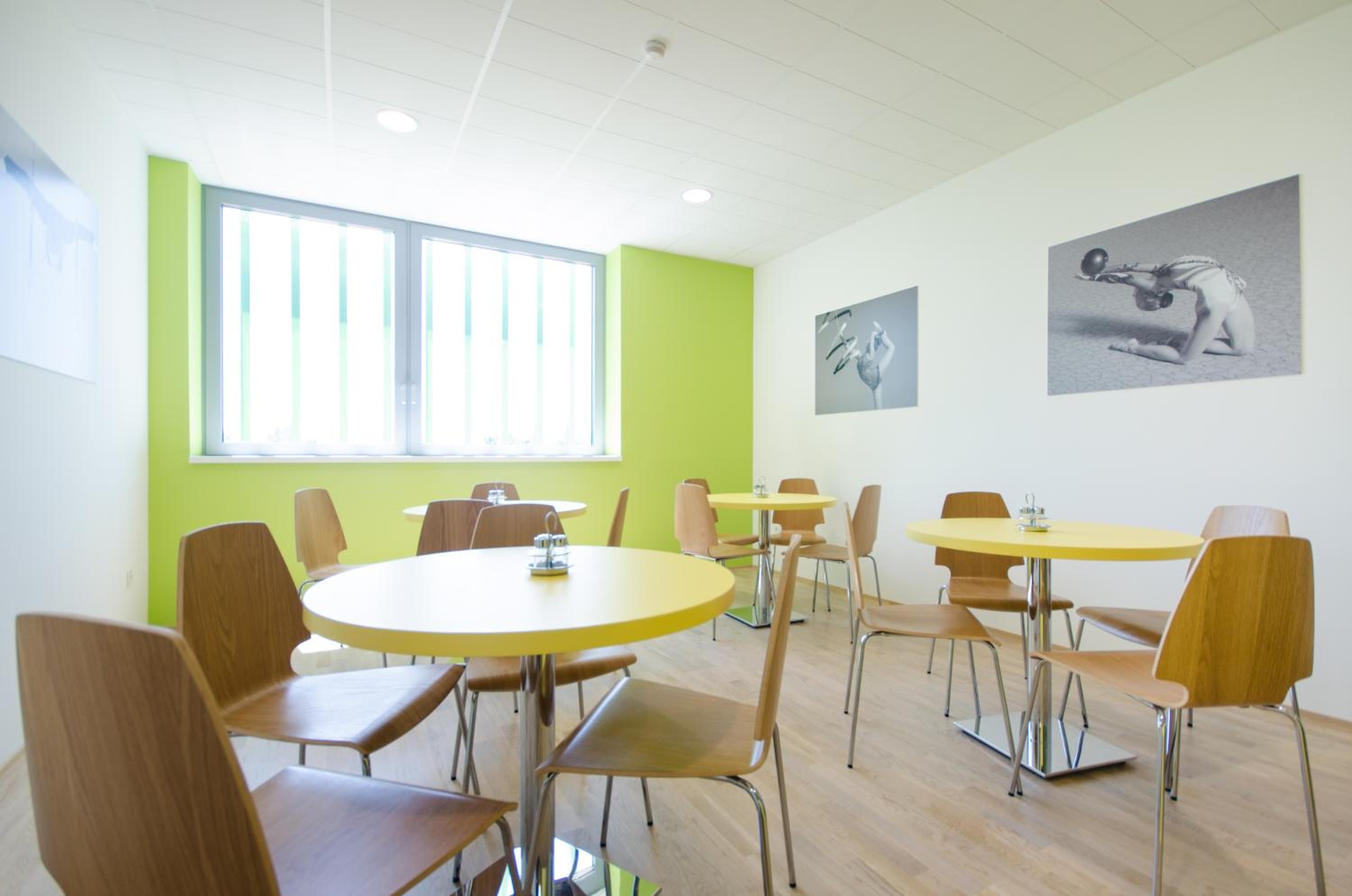 Restaurant-cafeteria