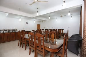 thumbnail: Breakfast area