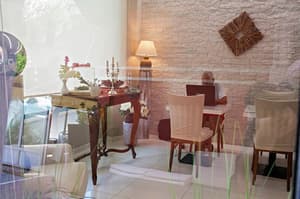 thumbnail: Interior detail