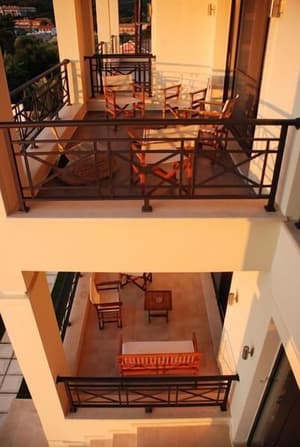 thumbnail: Exterior