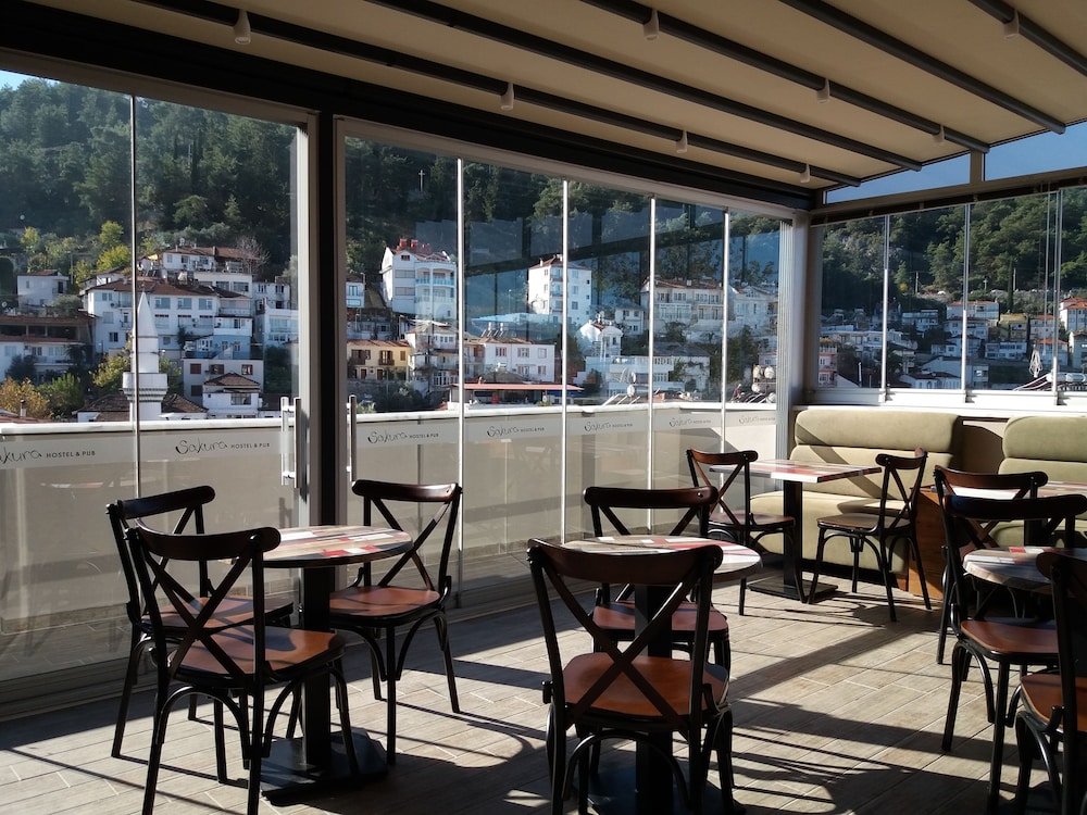 Restaurant-cafeteria