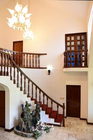 thumbnail: Staircase