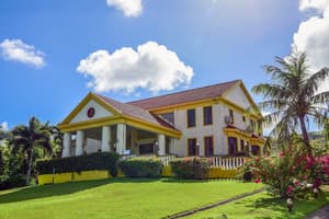 thumbnail: Front of property
