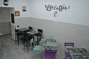 thumbnail: Breakfast area