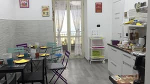 thumbnail: Breakfast area
