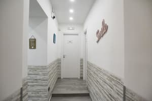 thumbnail: Hallway