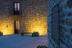 thumbnail: Property entrance