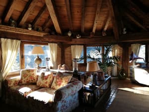 thumbnail: Living room