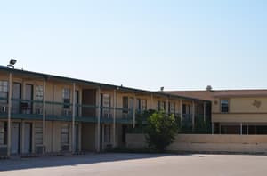 thumbnail: Exterior