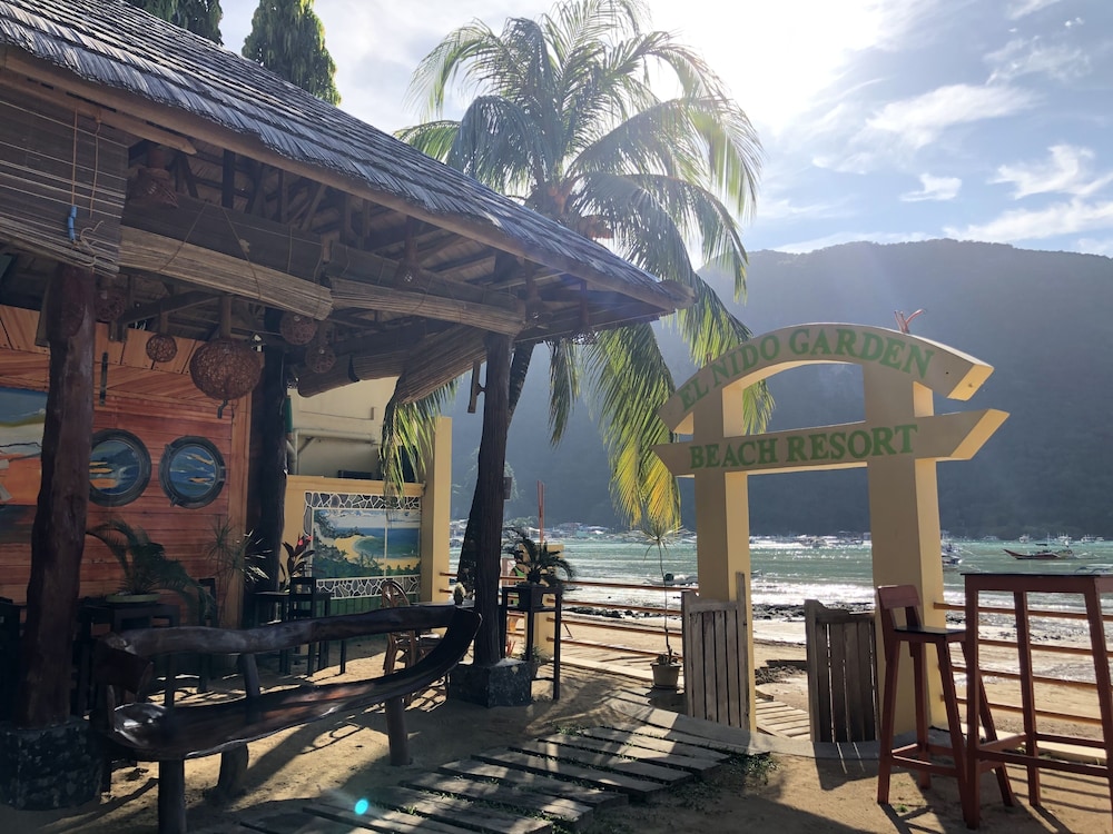 Beach bar