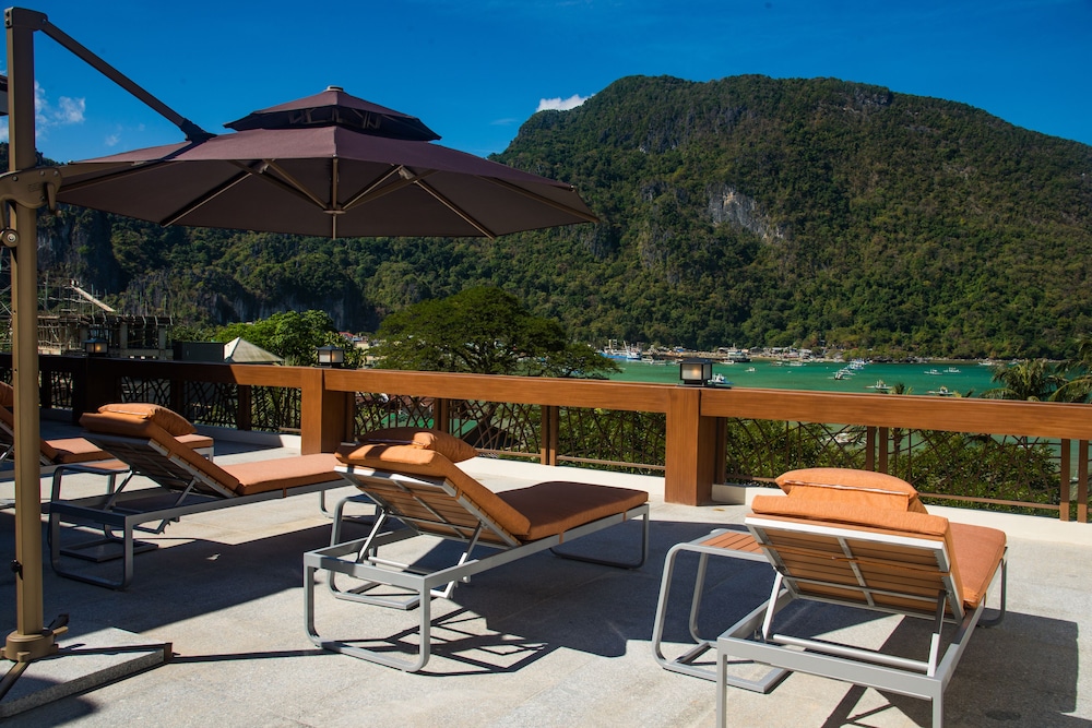 Sundeck