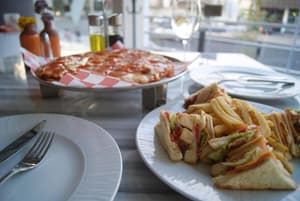 thumbnail: Restaurant