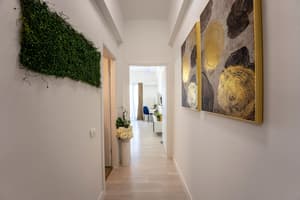 thumbnail: Interior entrance