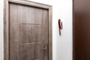 thumbnail: Interior entrance