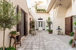 thumbnail: Courtyard