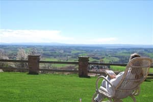 thumbnail: General view