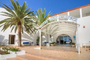 thumbnail: Outdoor dining