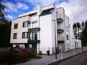 thumbnail: Exterior