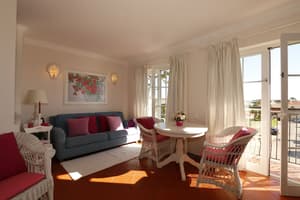 thumbnail: Living area
