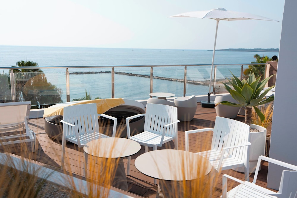 Rooftop terrace