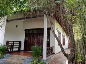 thumbnail: Exterior