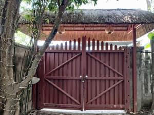 thumbnail: Exterior