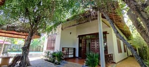 thumbnail: Front of property