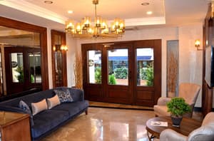 thumbnail: Lobby sitting area
