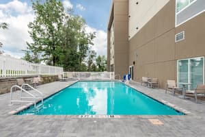thumbnail: Pool
