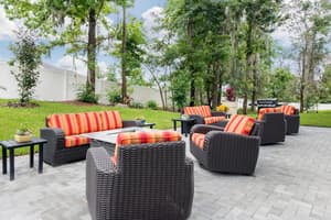 thumbnail: Terrace/patio