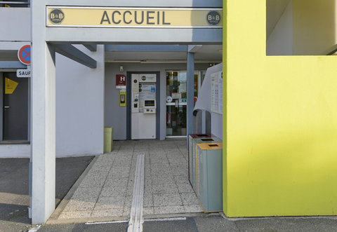 Hotel Alencon Nord Exterior Branded