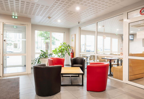 Hotel Mont De Marsan Lobby