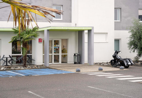 Hotel Mont De Marsan Exterior Branded