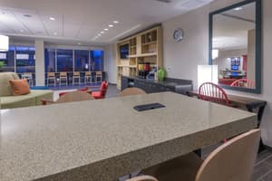 thumbnail: Breakfast area