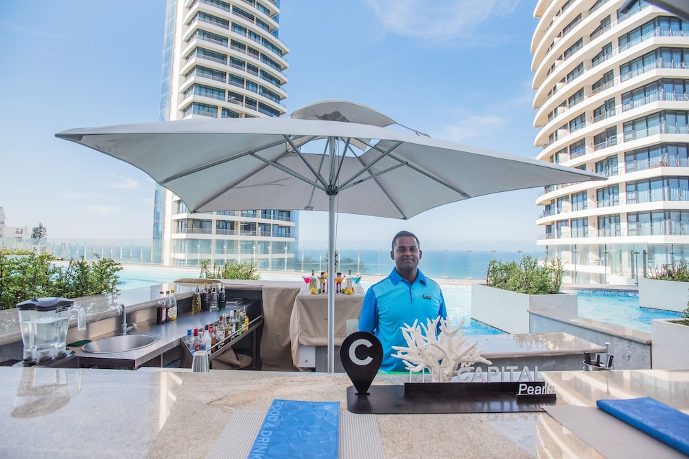 Poolside bar