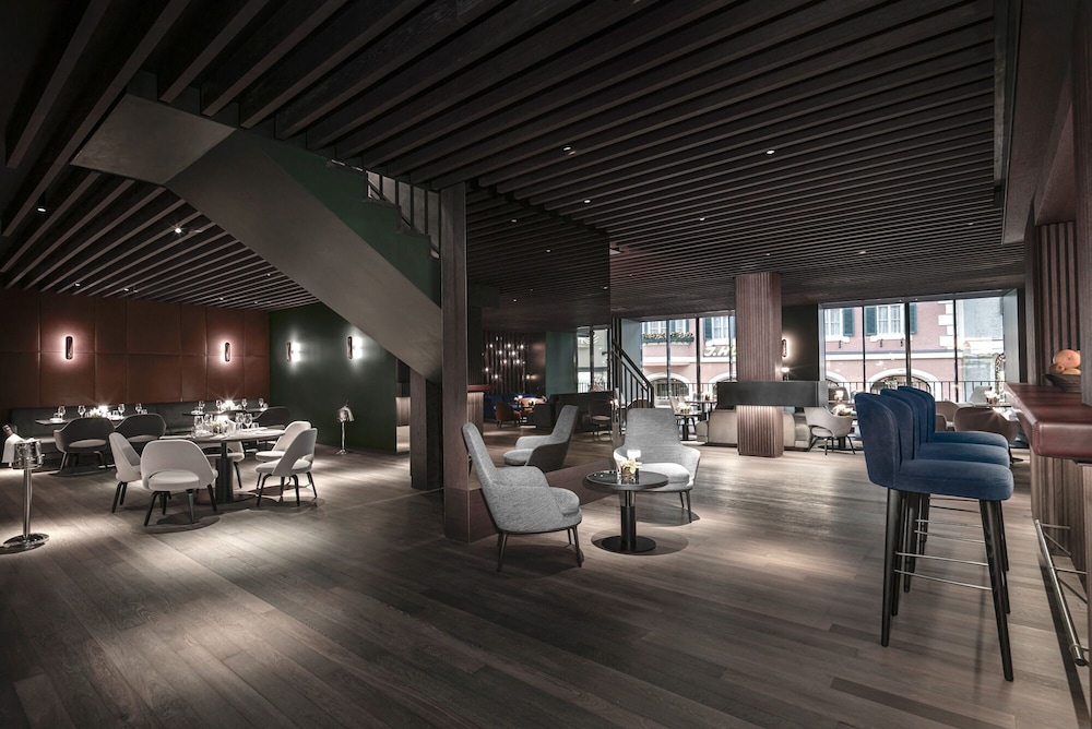 Restaurant-cafeteria
