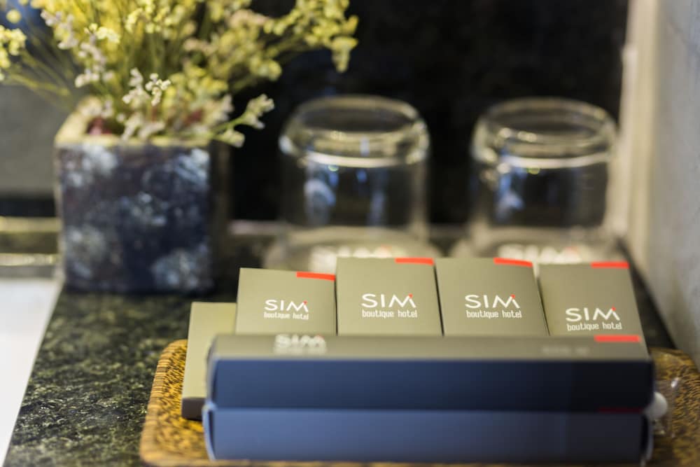 Bathroom amenities