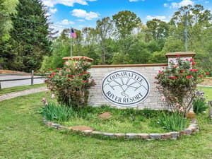 thumbnail: Front of property