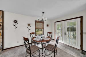thumbnail: Dining room