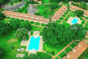 thumbnail: Exterior