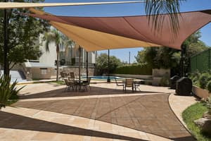 thumbnail: Exterior