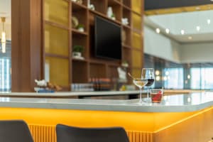 thumbnail: Bar (on property)