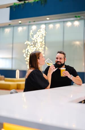 thumbnail: Bar (on property)