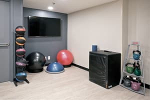 thumbnail: Gym