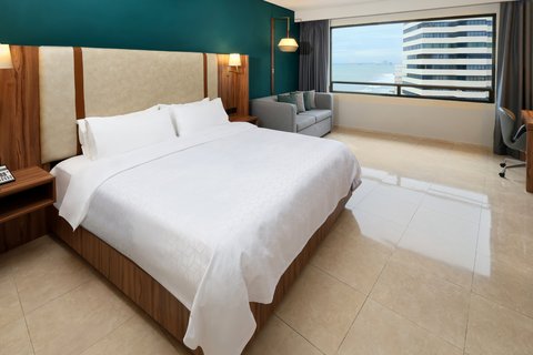 1 King Suite with Meeting Space