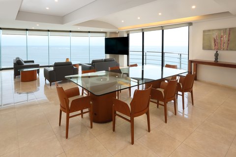 Presidential Suite with Penthouse