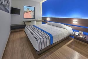 thumbnail: Single Guest Room