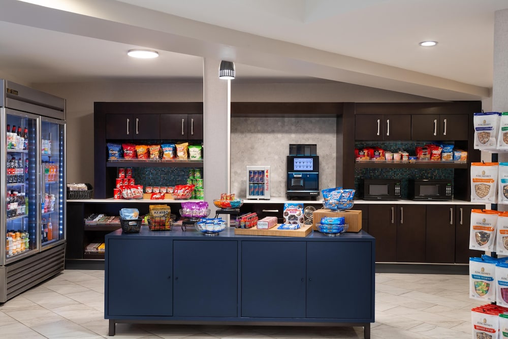 Snack bar
