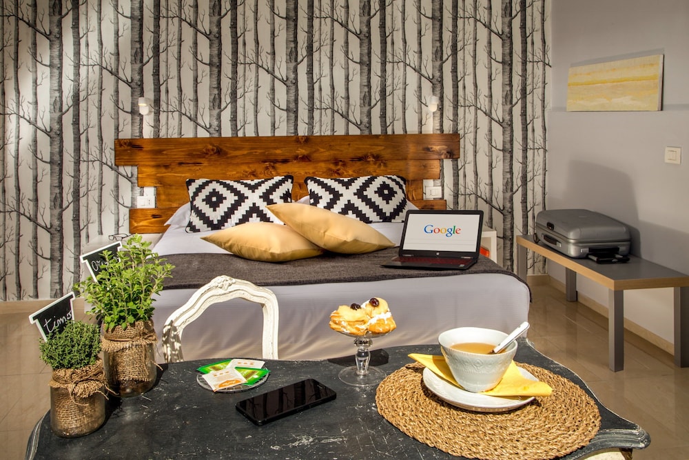 Room service - dining