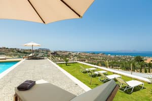 thumbnail: Outdoor pool